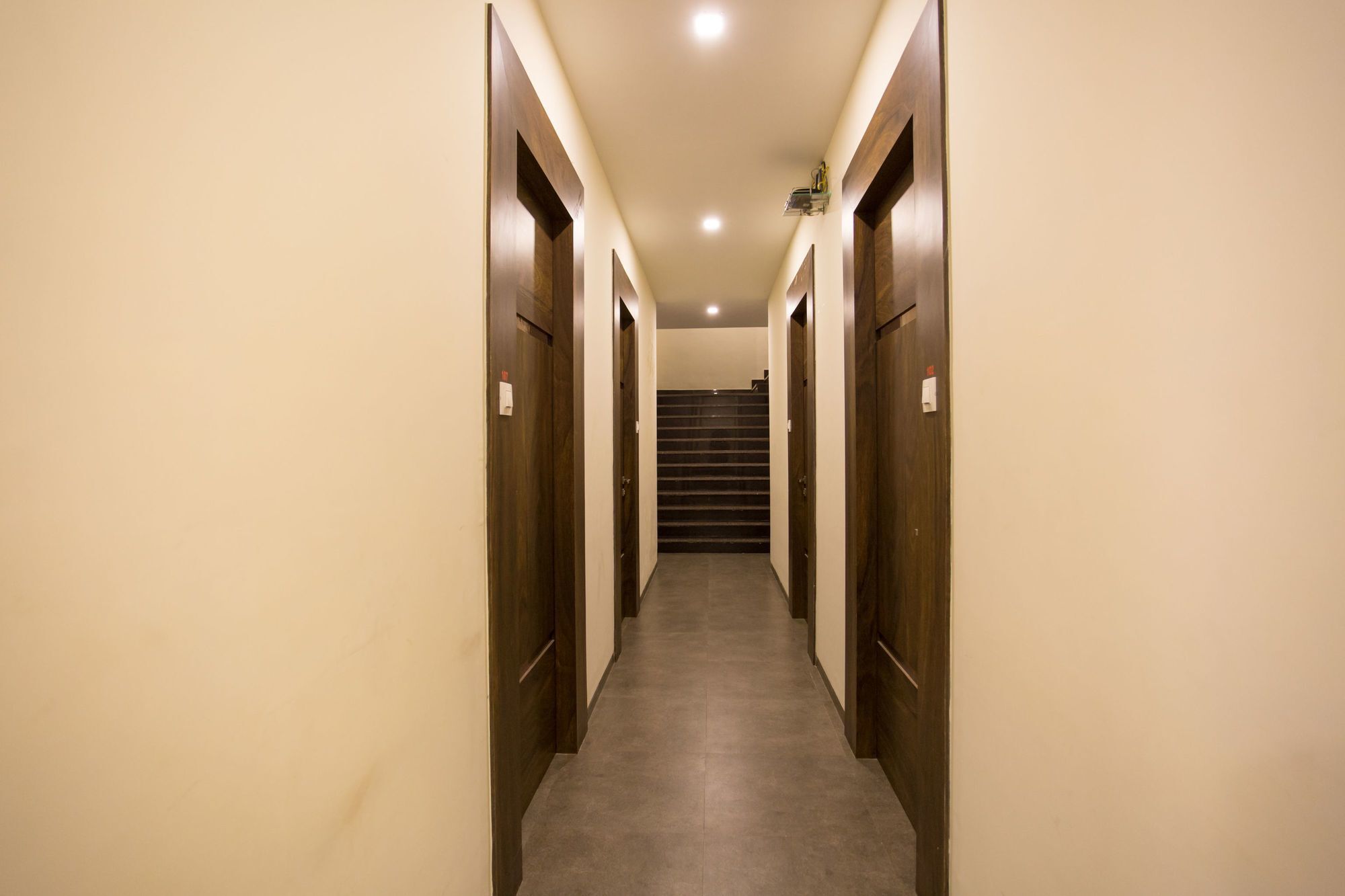 Hotel Oyo 7156 Hill View Residency Navi Mumbai Exterior foto